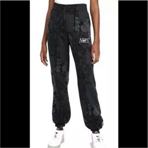 Nike Sportswear Gel Revival Joggers